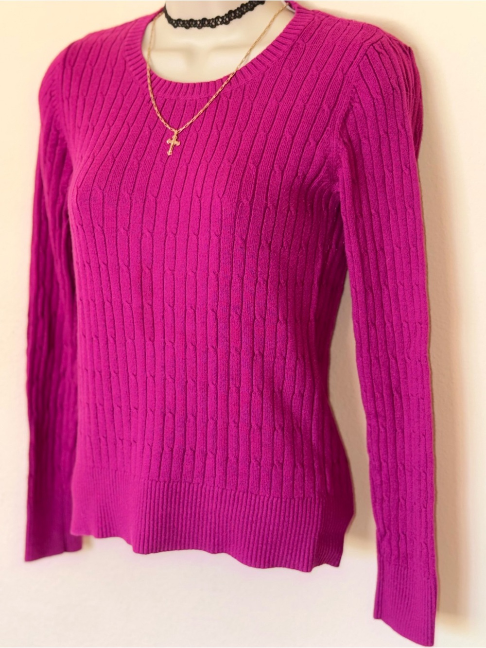 Versona Cable-Knit Crewneck Sweater - Fuchsia Pink